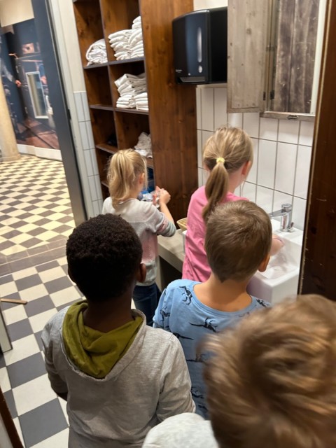 Besuch der Bäckerei Bild 1