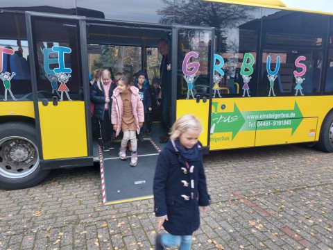 Besuch vom Einsteigerbus Bild 1