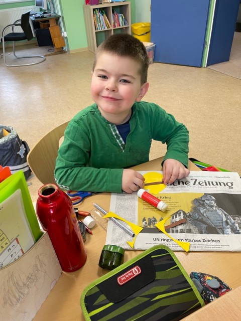 Wir basteln Fensterbilder für den Frühling Bild 1